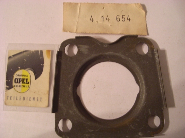 Bild 1 von Staubfangblech  Steckachse   Rekord P1 + P2  Limosine ab FG-Nr.
